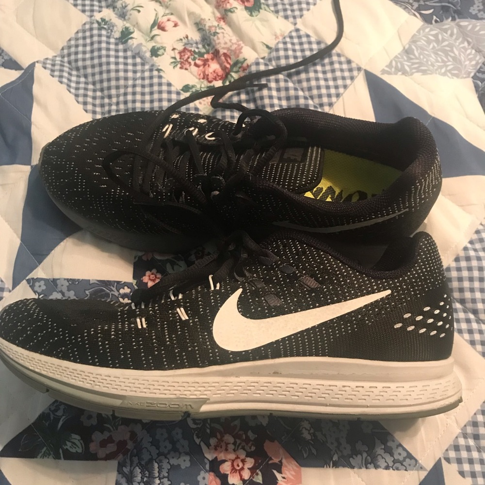 Black Nike